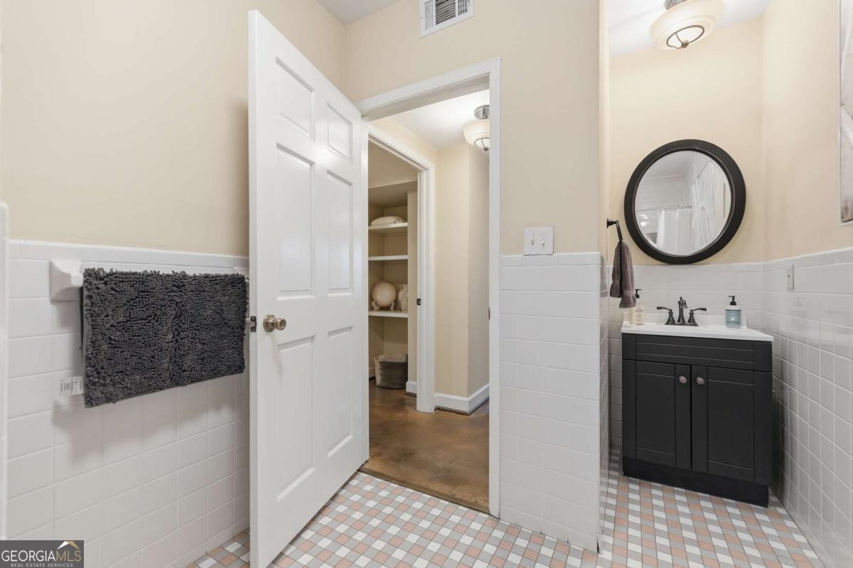 356 5th Street NE Atlanta GA 30308