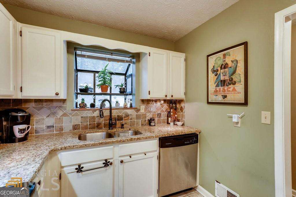 2515 Skyland Trail NE Brookhaven GA 30319