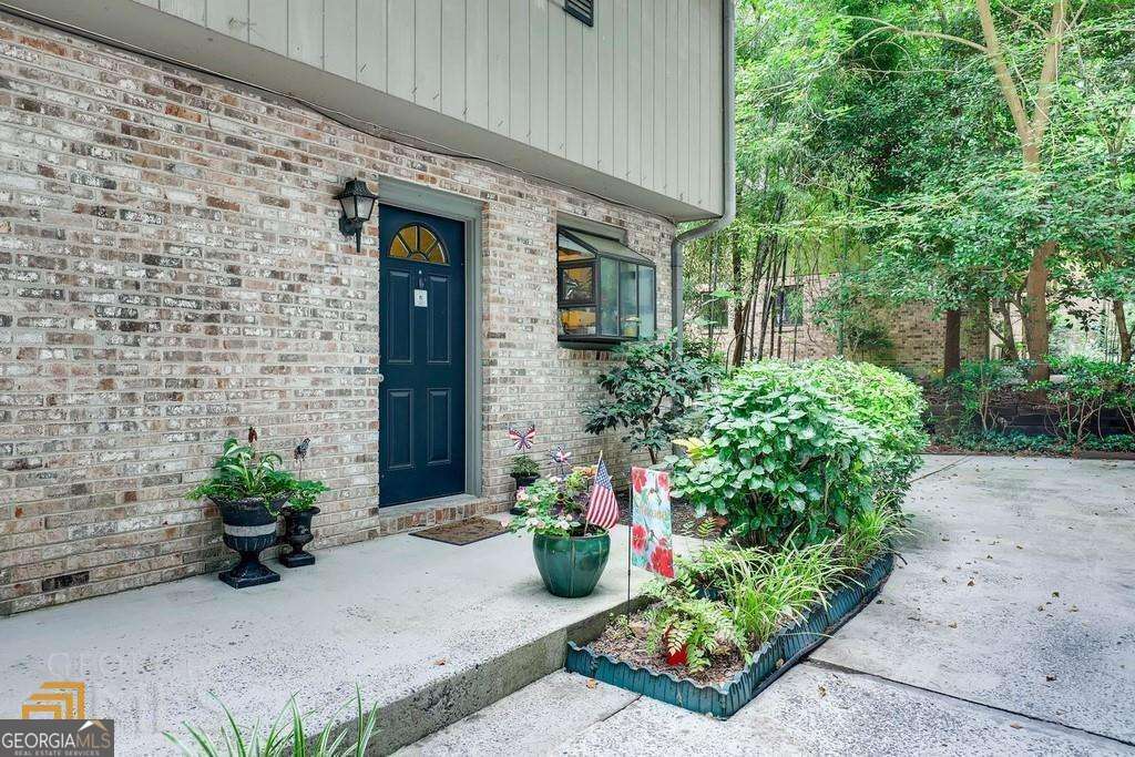 2515 Skyland Trail NE Brookhaven GA 30319