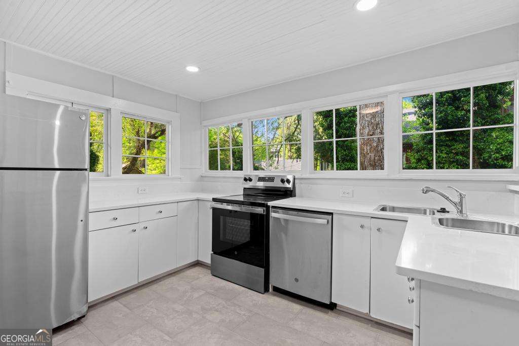 302 Murray Hill Avenue NE Atlanta GA 30317