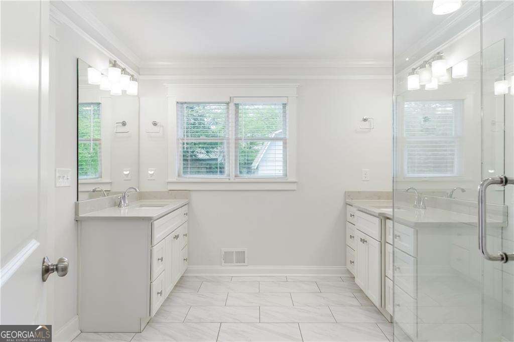 2171 Azalea Circle Decatur GA 30033