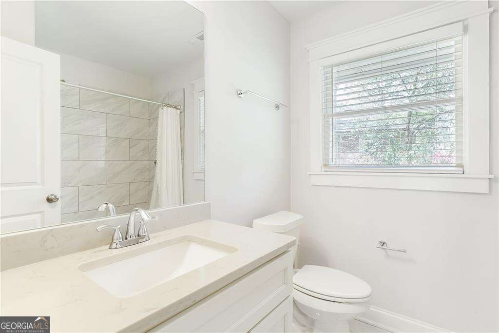 2171 Azalea Circle Decatur GA 30033