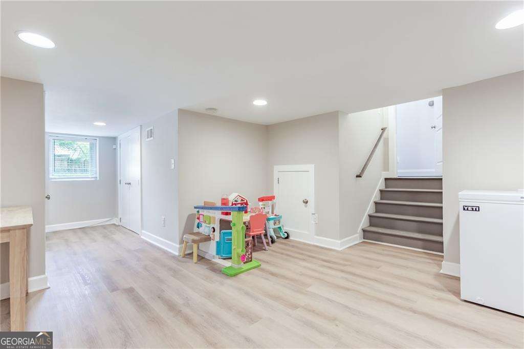 2171 Azalea Circle Decatur GA 30033
