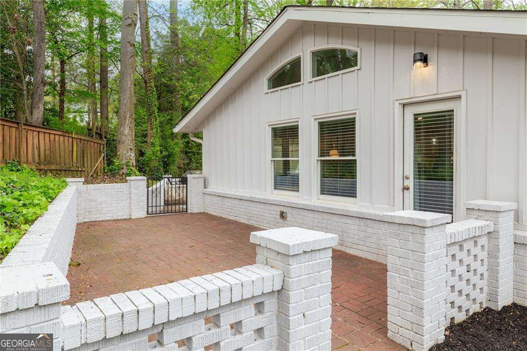 2171 Azalea Circle Decatur GA 30033