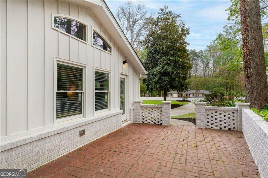 2171 Azalea Circle Decatur GA 30033