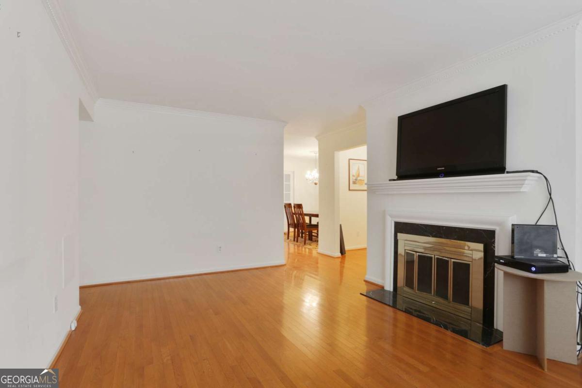 158 Maribeau Square NW Atlanta GA 30327