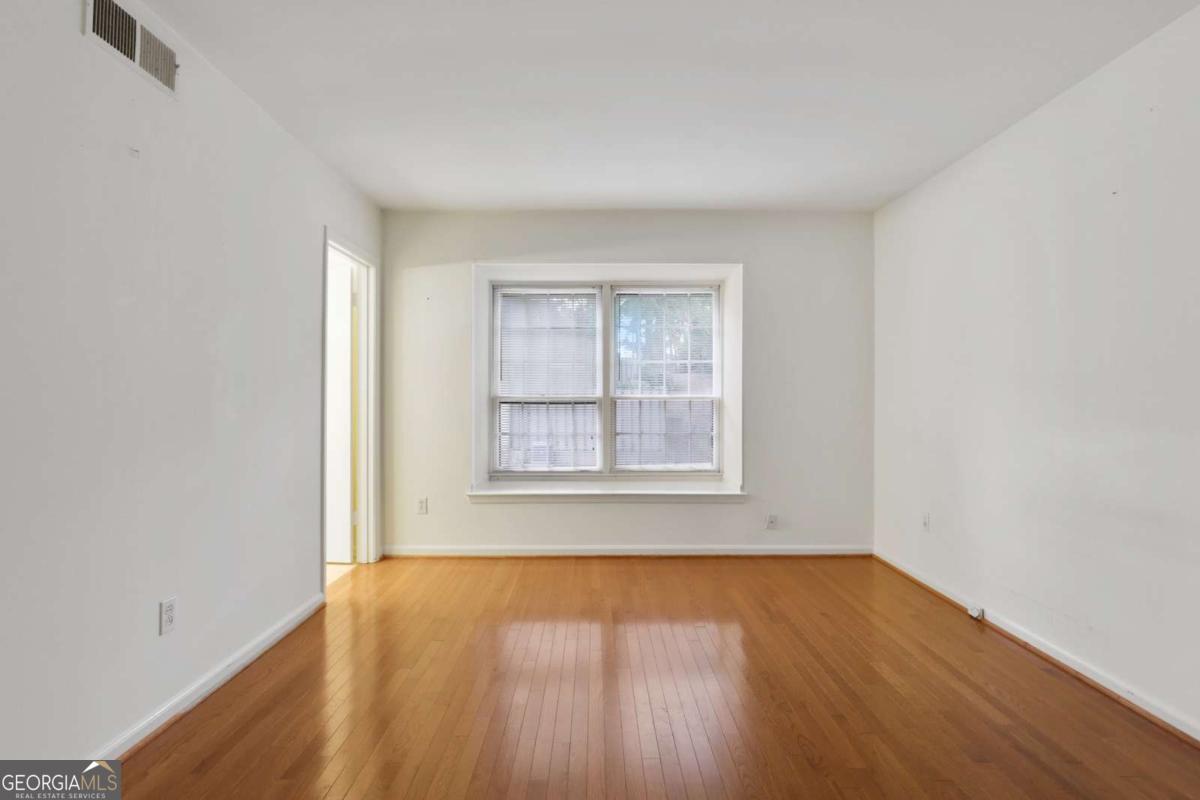 158 Maribeau Square NW Atlanta GA 30327