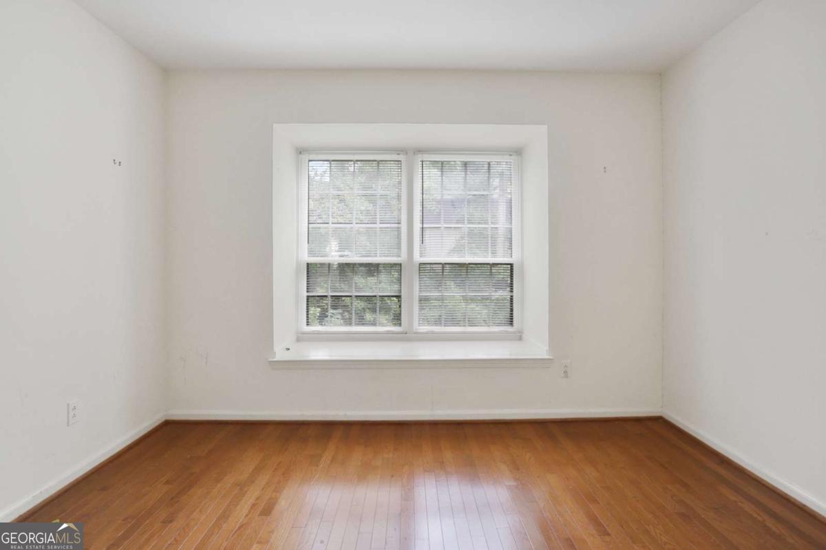 158 Maribeau Square NW Atlanta GA 30327