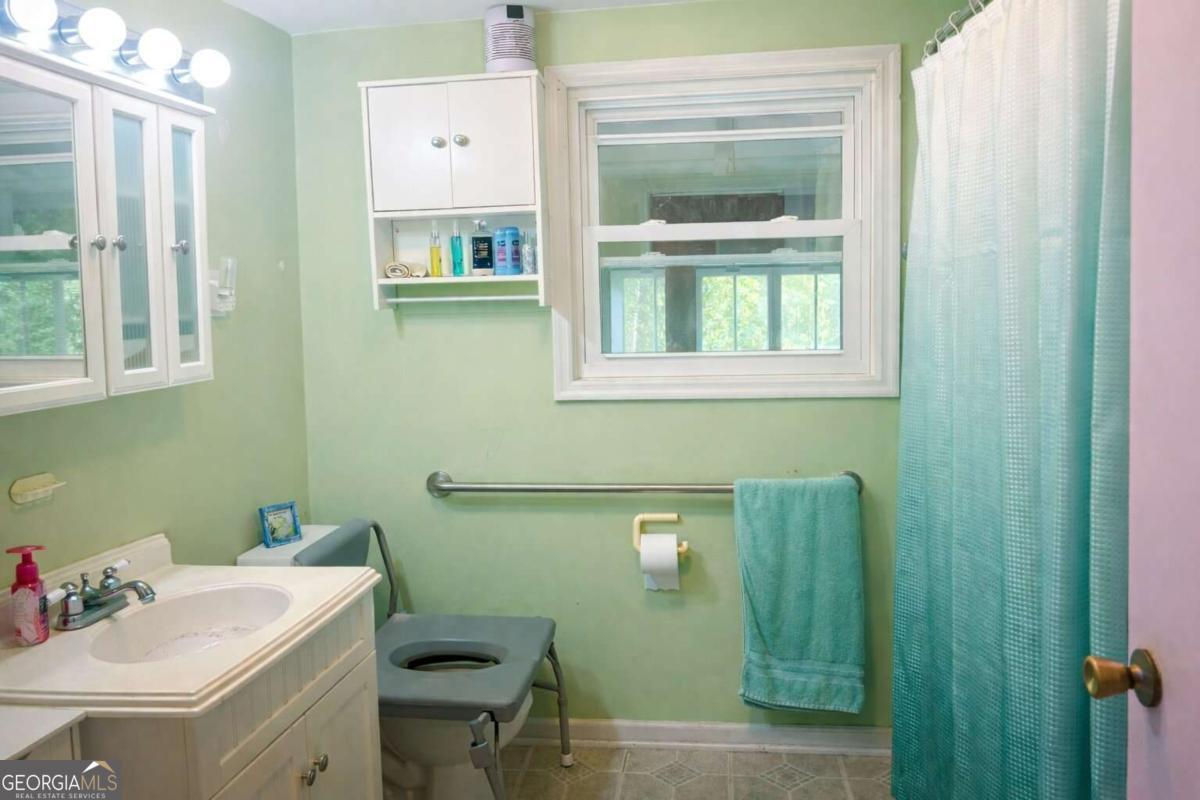 952 Royal Road Millen GA 30442