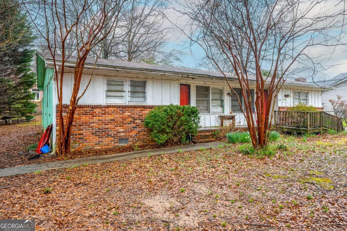 2027 Cooper Lake Drive SE Smyrna GA 30080