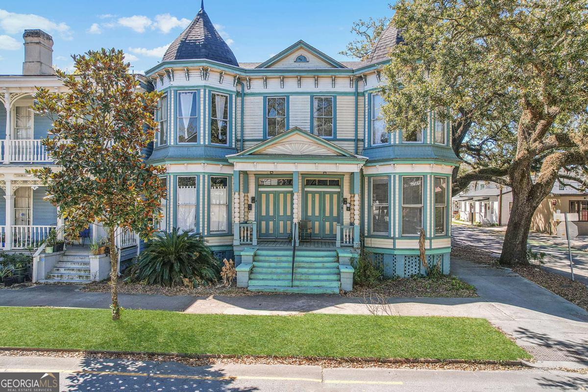 301-303 E Henry Street Savannah GA 31401