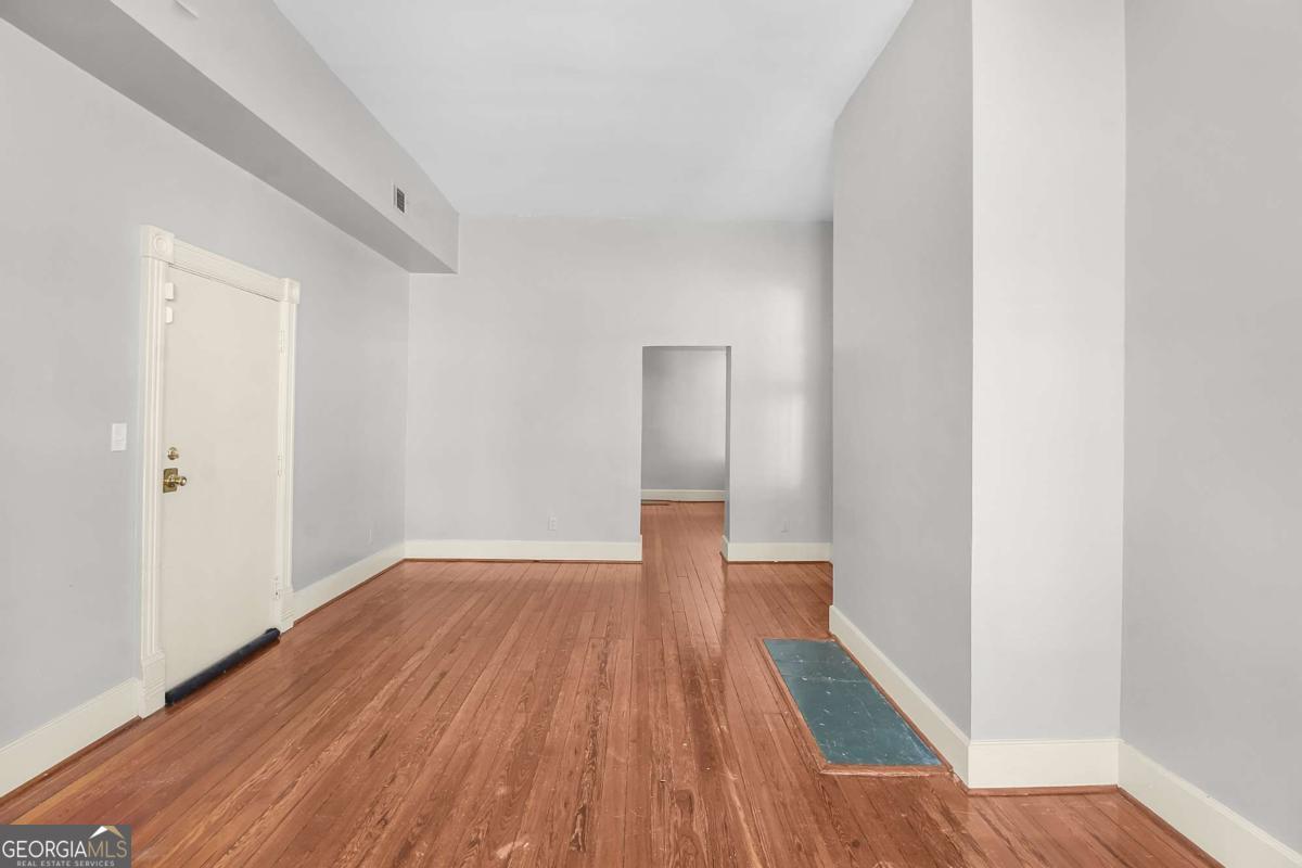 301-303 E Henry Street Savannah GA 31401