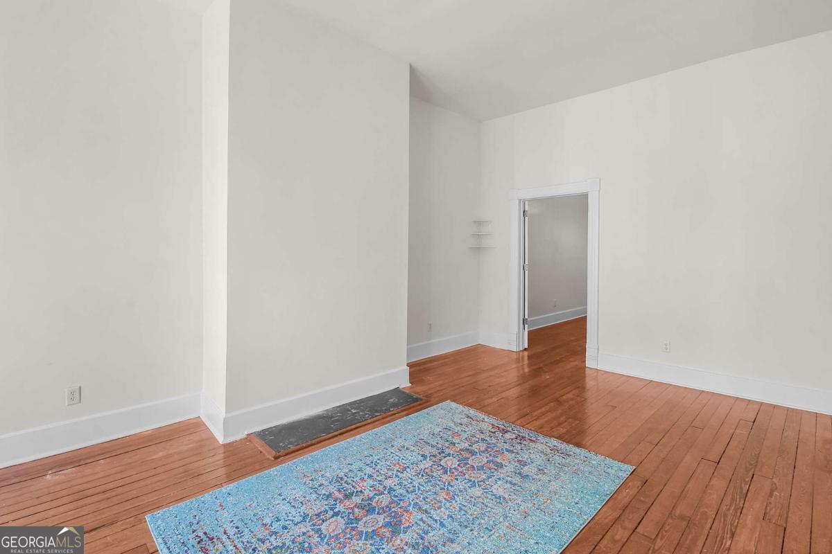 301-303 E Henry Street Savannah GA 31401