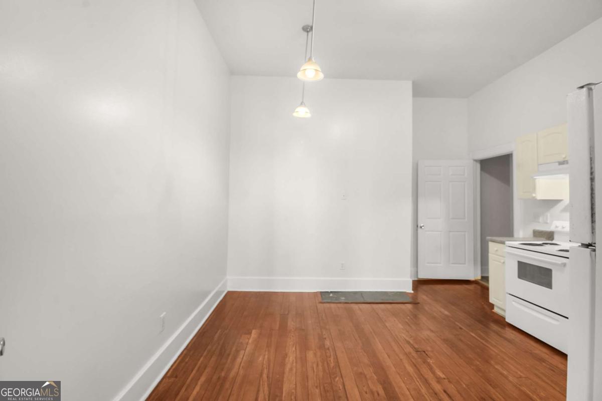 301-303 E Henry Street Savannah GA 31401
