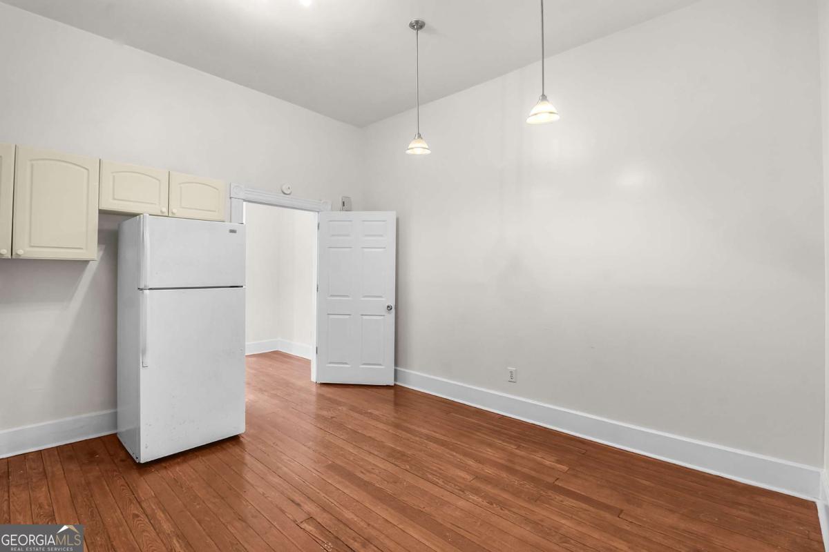 301-303 E Henry Street Savannah GA 31401