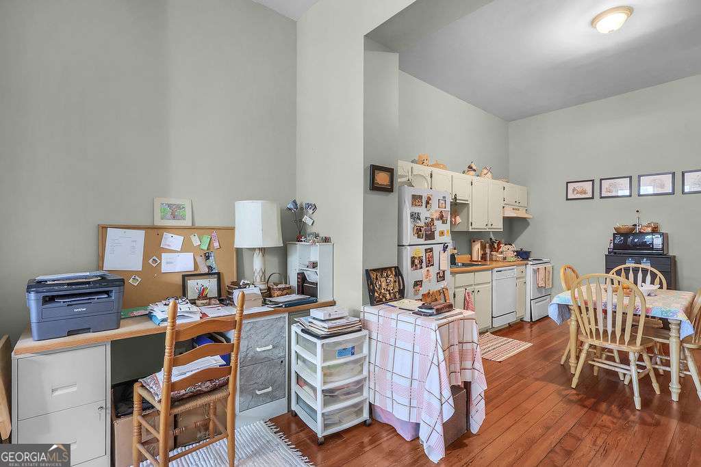 301-303 E Henry Street Savannah GA 31401