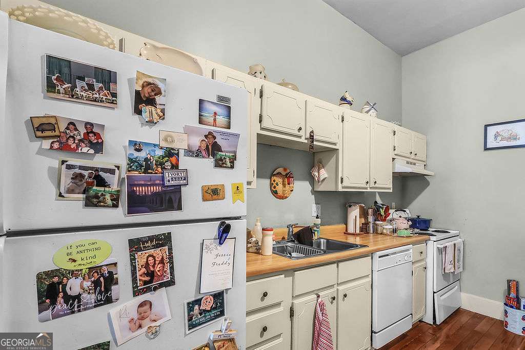 301-303 E Henry Street Savannah GA 31401
