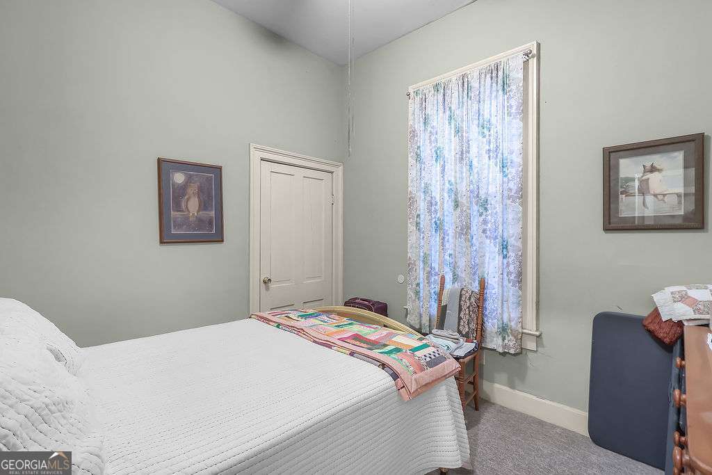 301-303 E Henry Street Savannah GA 31401