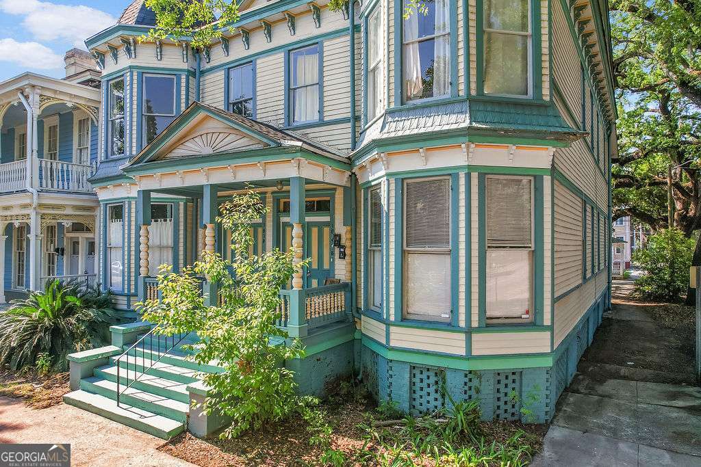 301-303 E Henry Street Savannah GA 31401