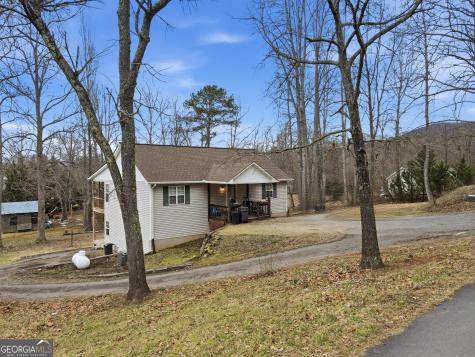 5421 School Street Young Harris GA 30582