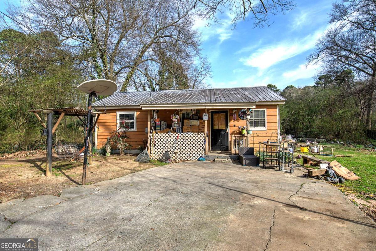 46 Young Street Cartersville GA 30120