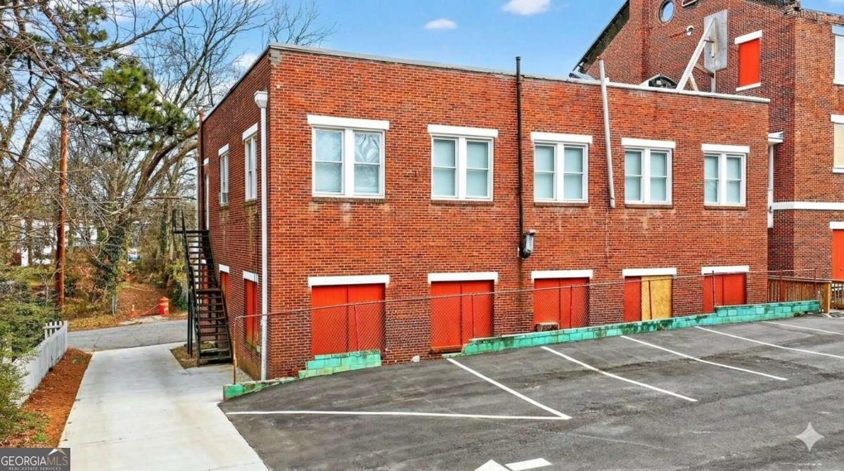 669 Dill Avenue SW Atlanta GA 30310