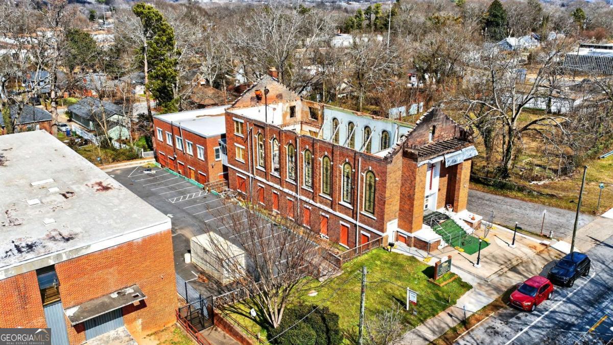 669 Dill Avenue SW Atlanta GA 30310