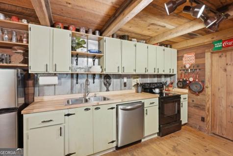 85 Clear Lake Court Ellijay GA 30540