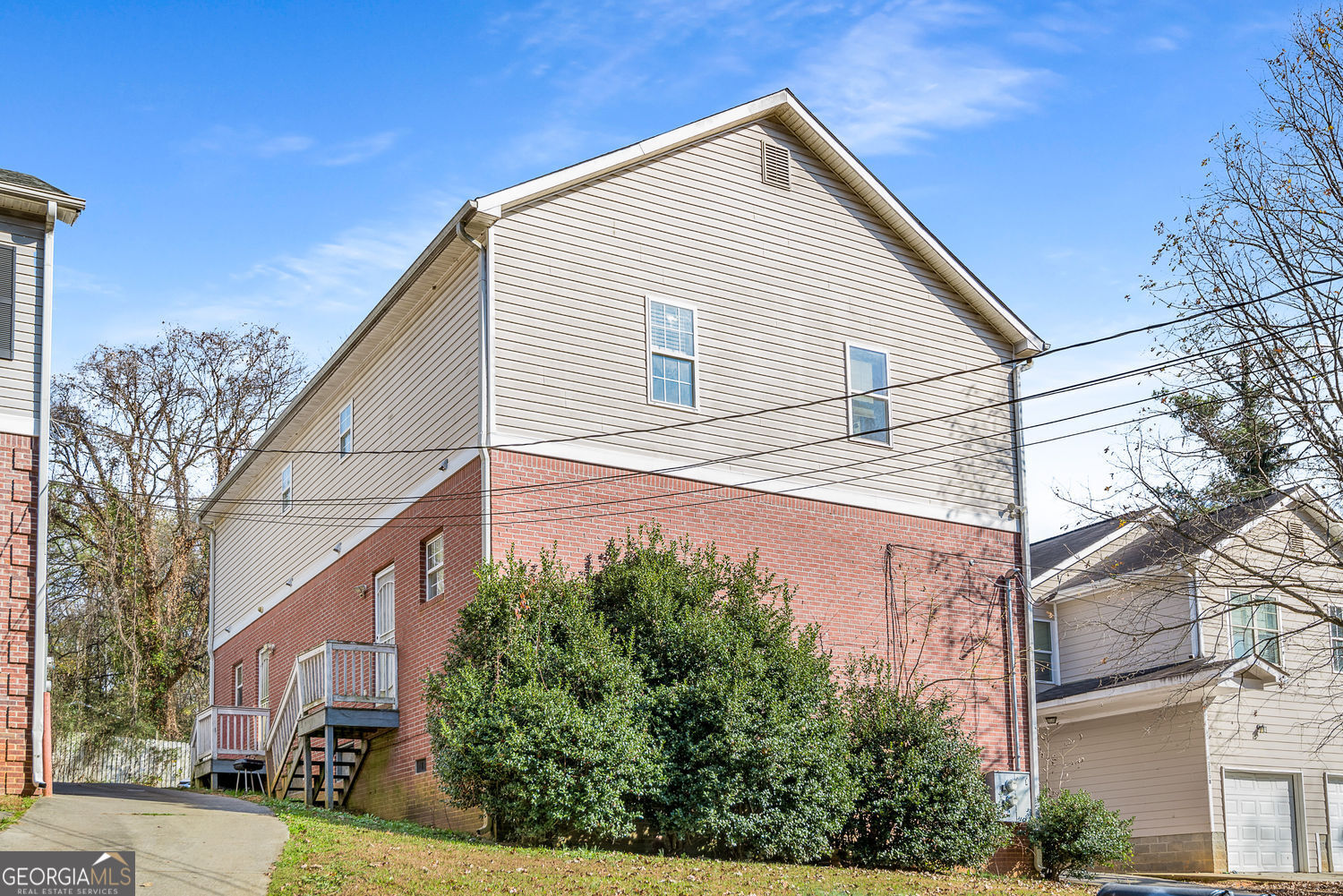 2045 Lois Place NW Atlanta GA 30318