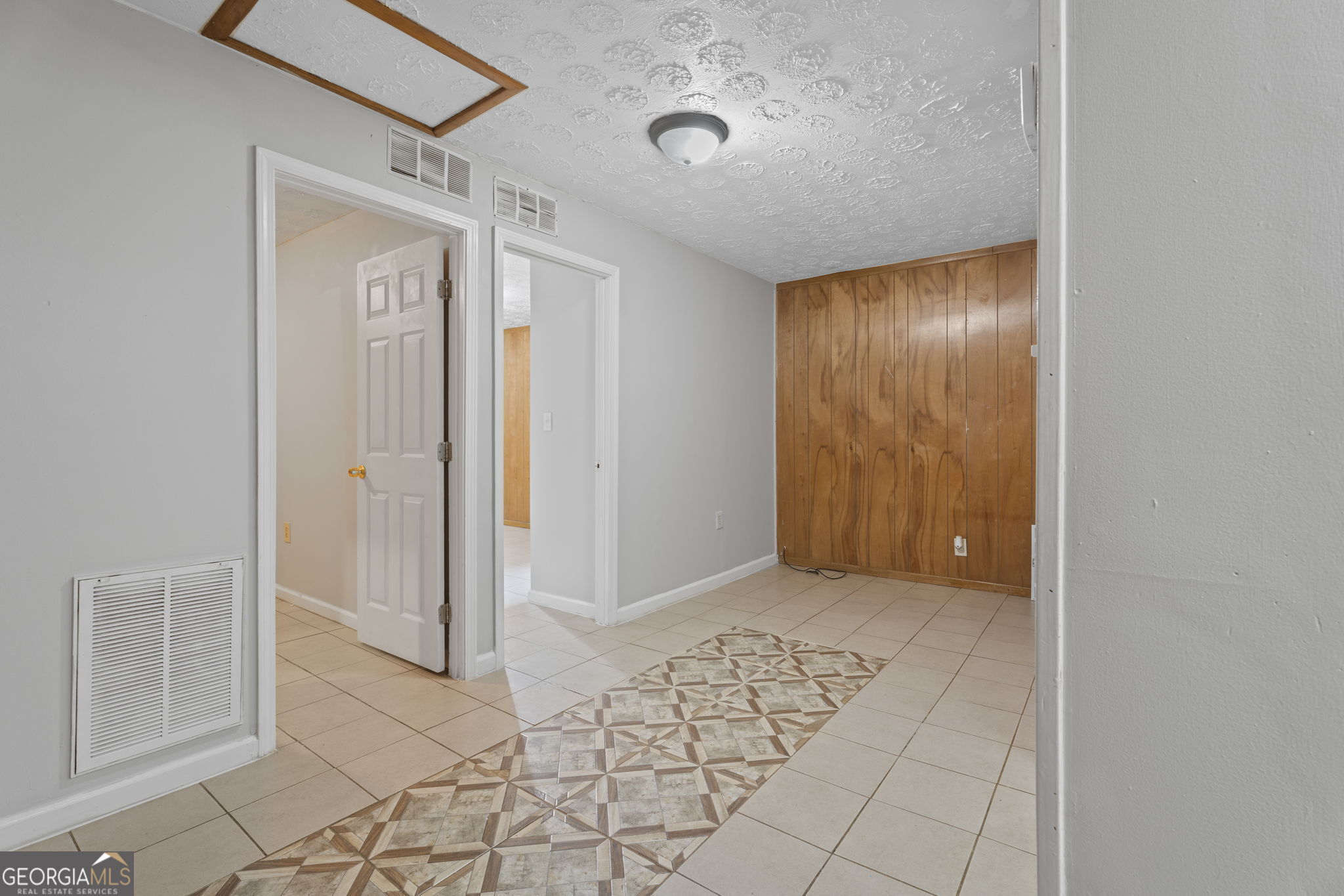 623 Nassau Street Forest Park GA 30297