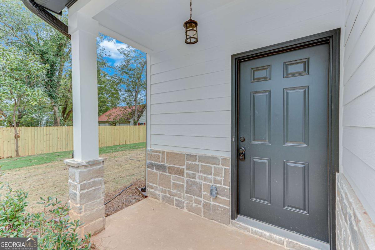 44 Bond Street Royston GA 30662
