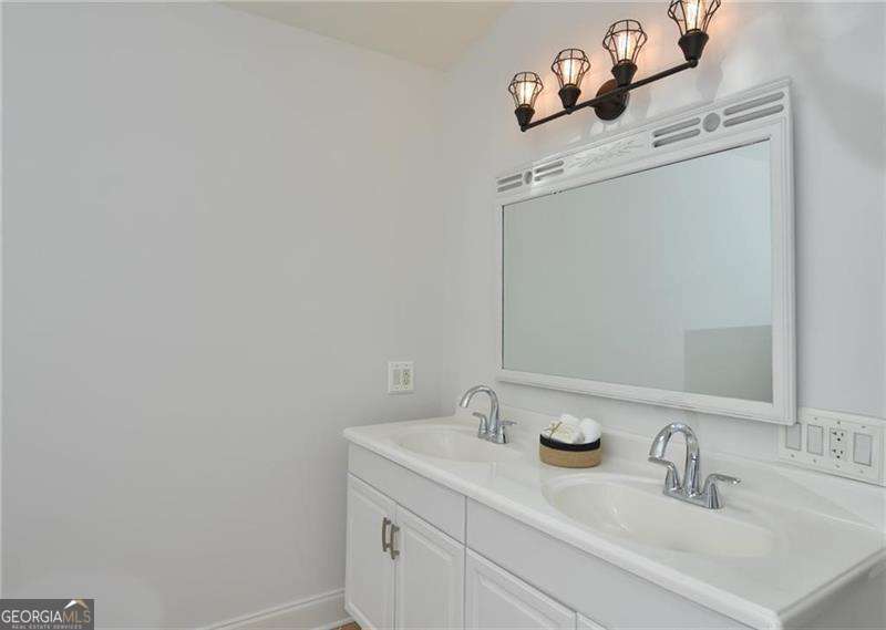 1259 Mclendon Avenue NE Atlanta GA 30307
