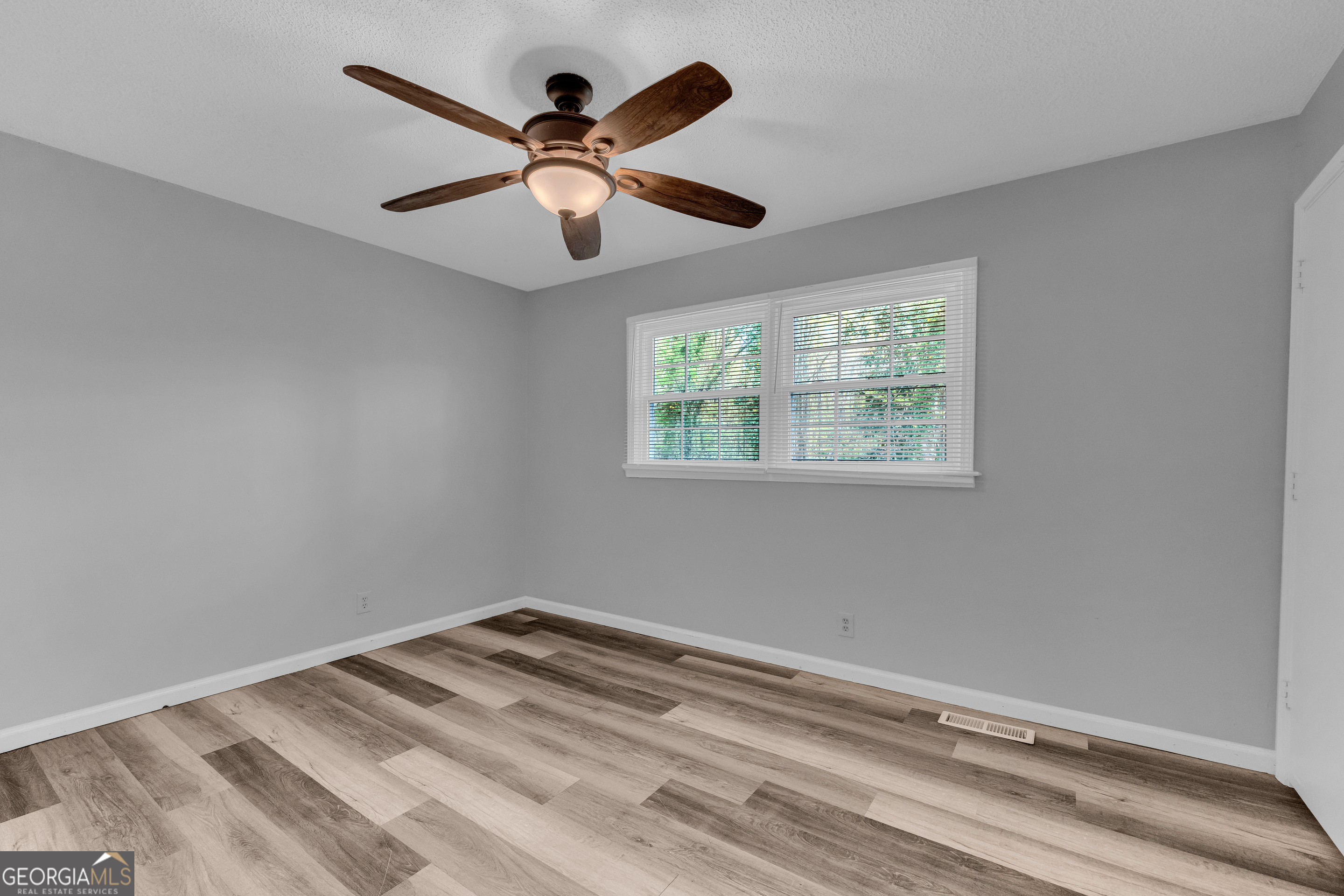 42,44,54,56 Greenwood Circle Toccoa GA 30577