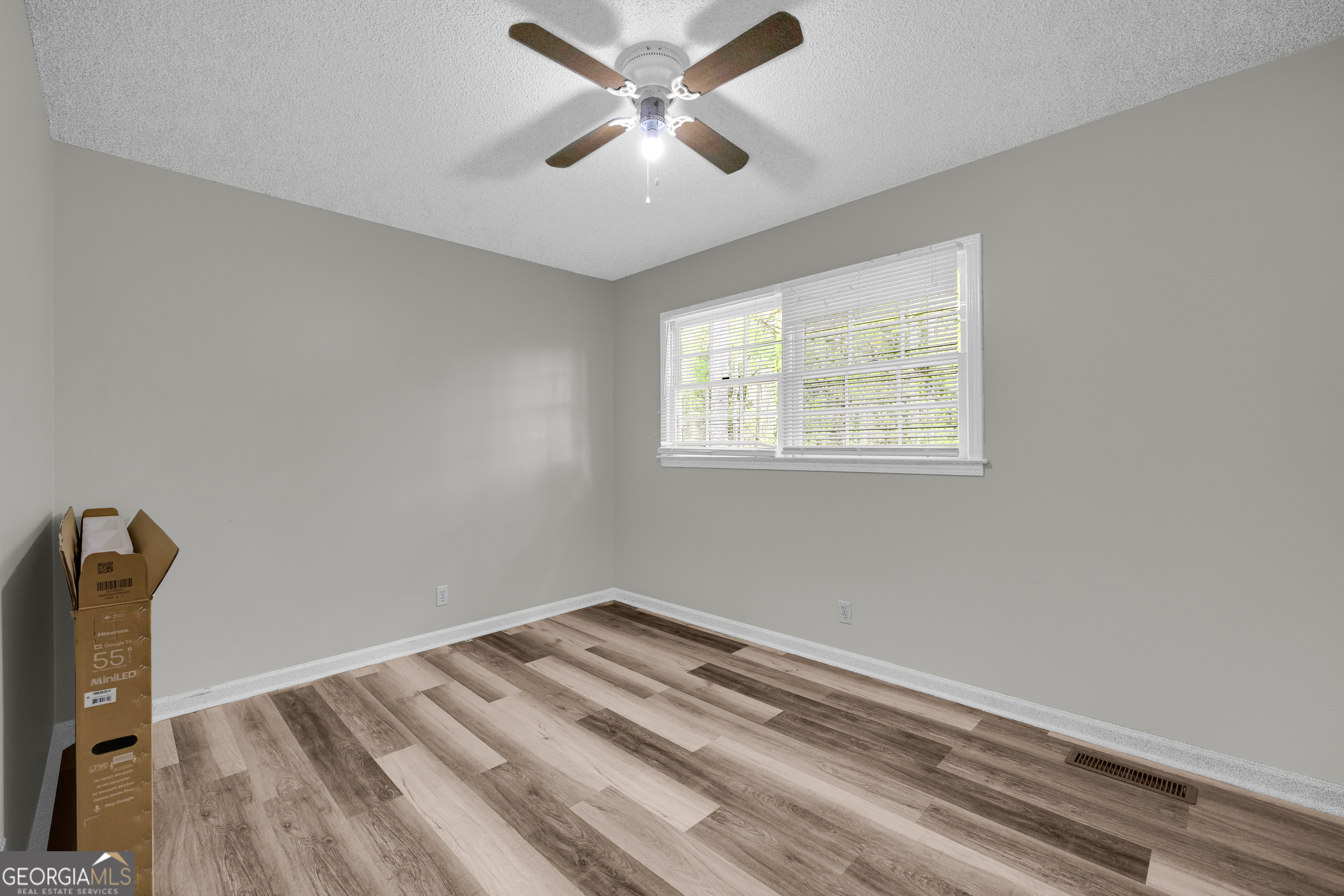 42,44,54,56 Greenwood Circle Toccoa GA 30577