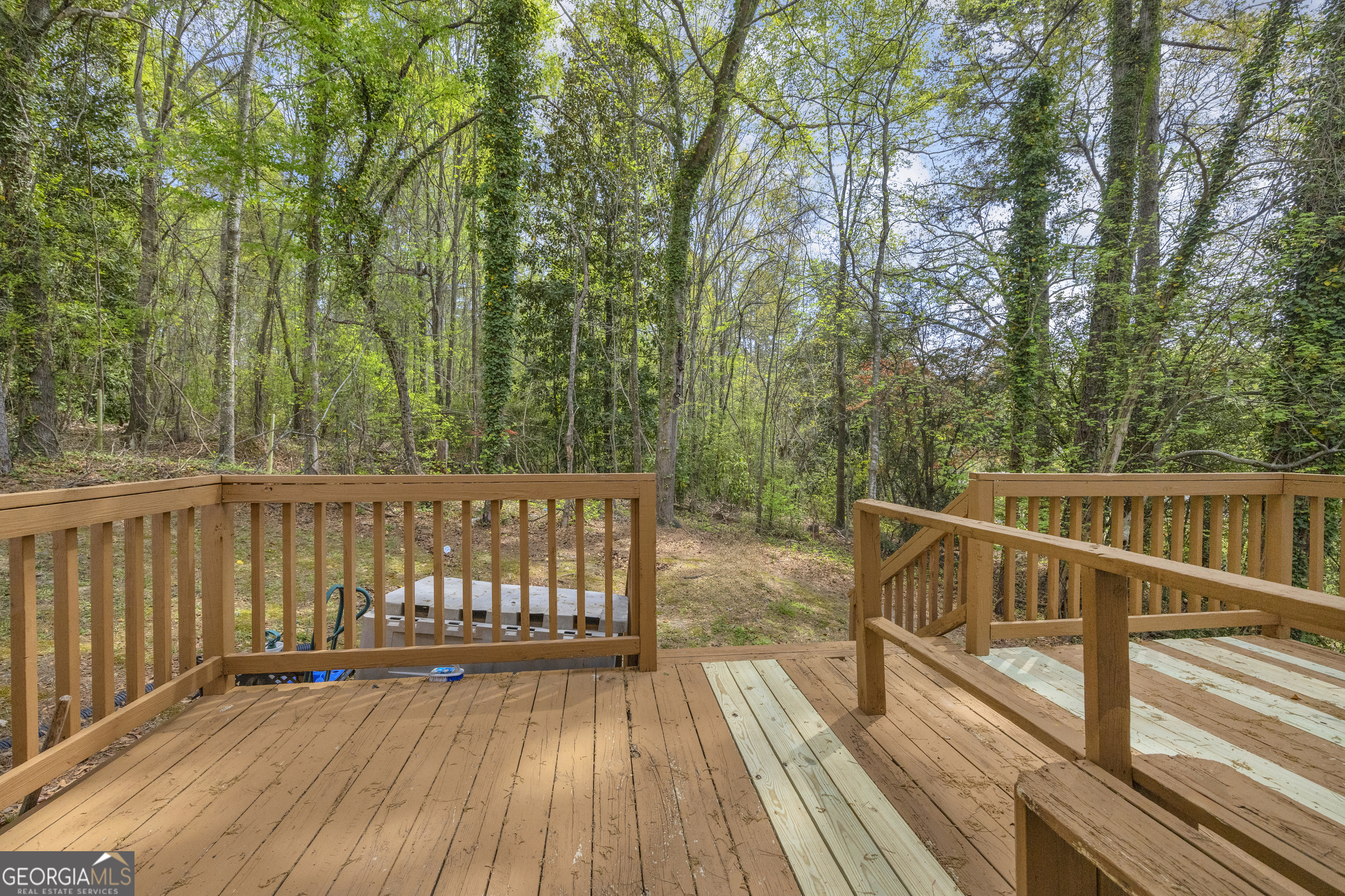 42,44,54,56 Greenwood Circle Toccoa GA 30577
