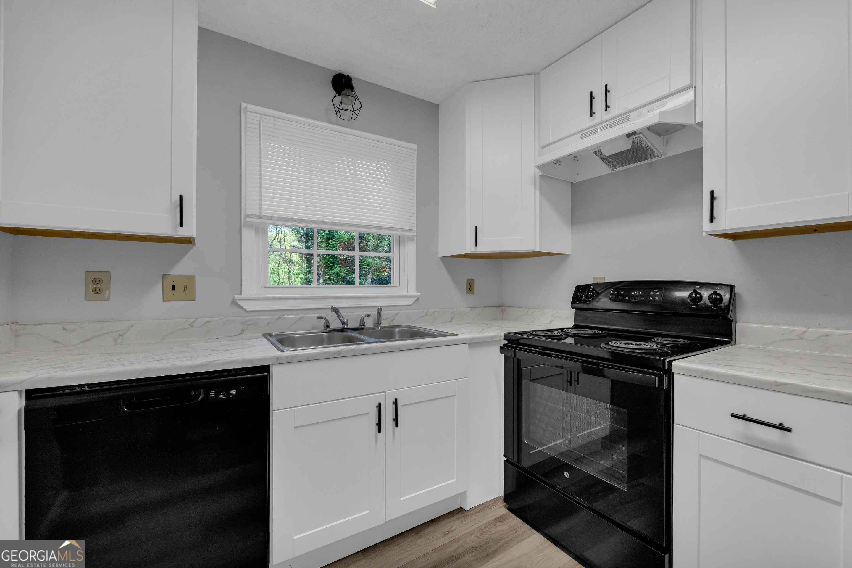 42,44,54,56 Greenwood Circle Toccoa GA 30577