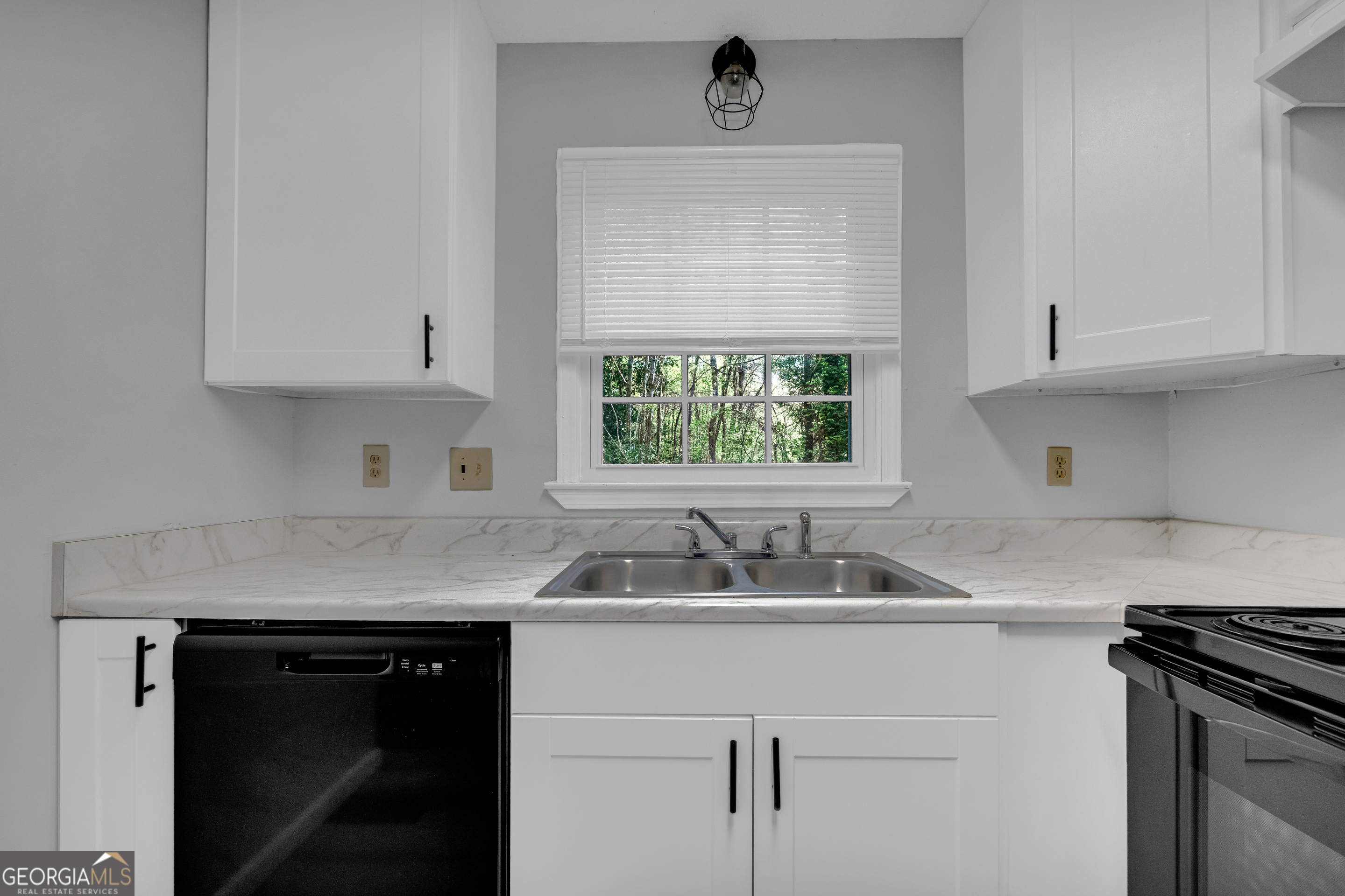 42,44,54,56 Greenwood Circle Toccoa GA 30577