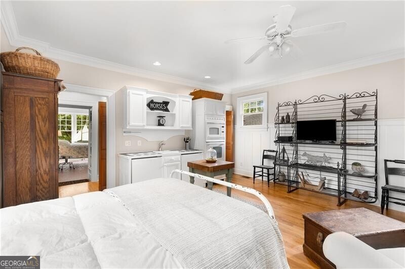 2417 Glenwood Drive NE Atlanta GA 30305