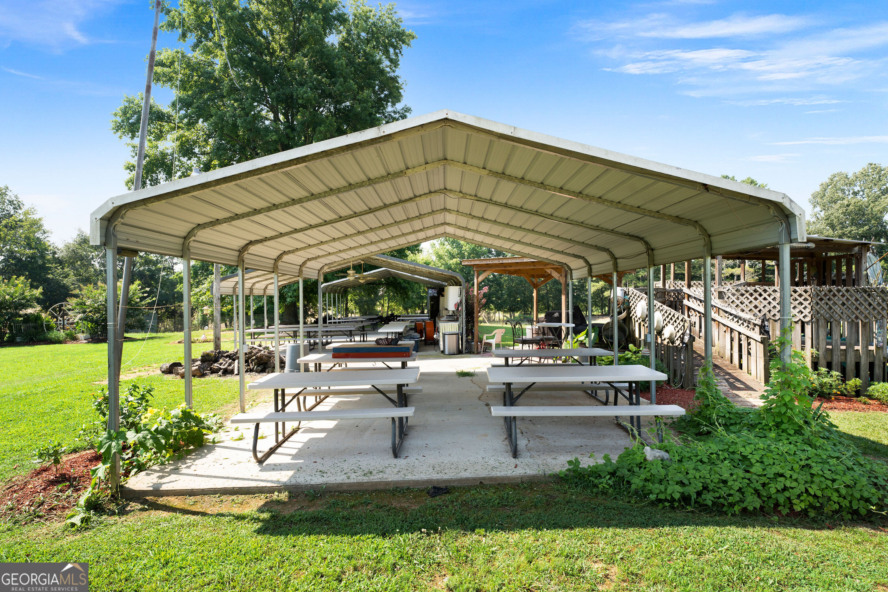669 Nicklesville Road NE Resaca GA 30735