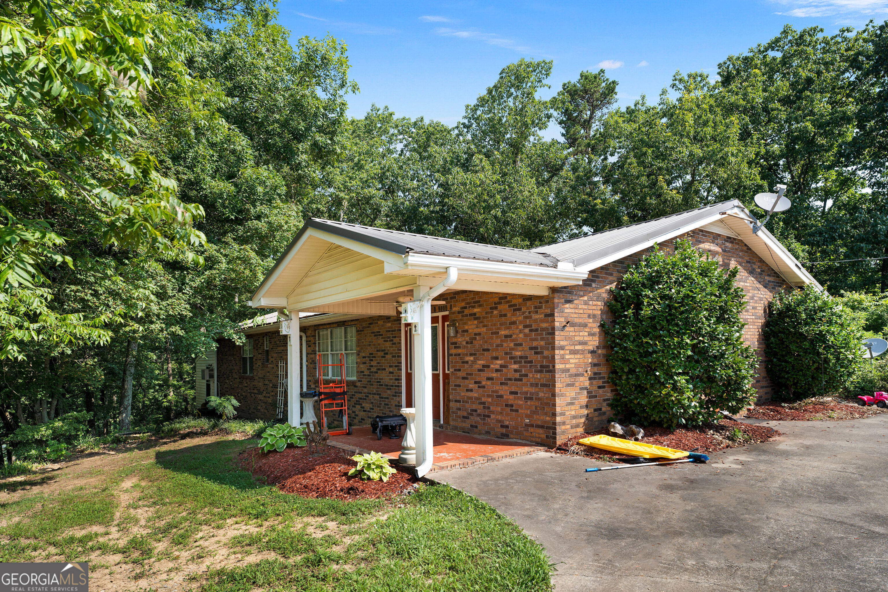 669 Nicklesville Road NE Resaca GA 30735