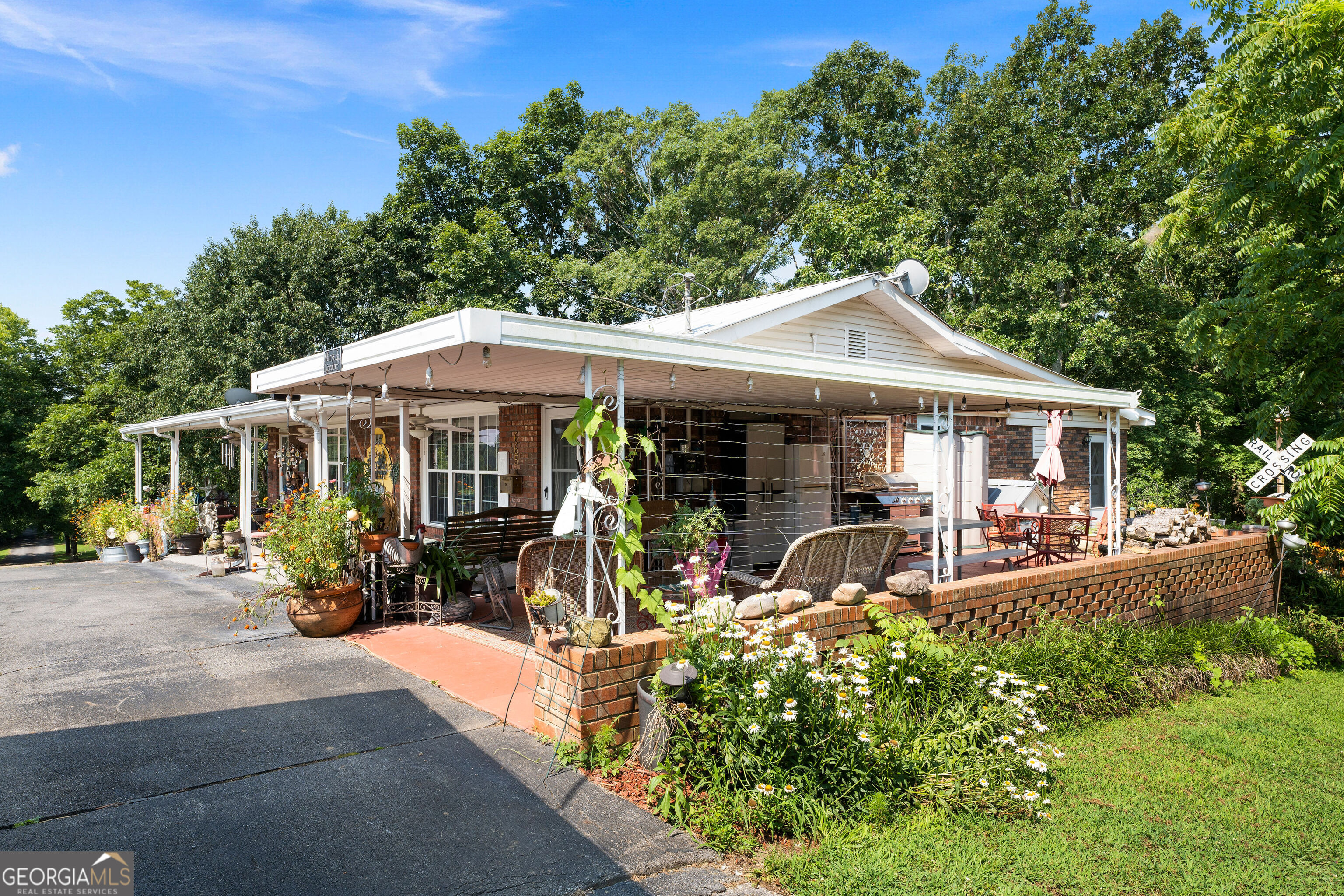 669 Nicklesville Road NE Resaca GA 30735
