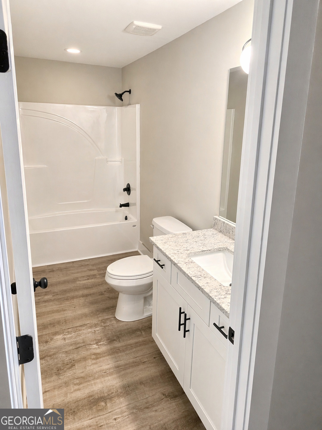 86 Colfax Street Hartwell GA 30643