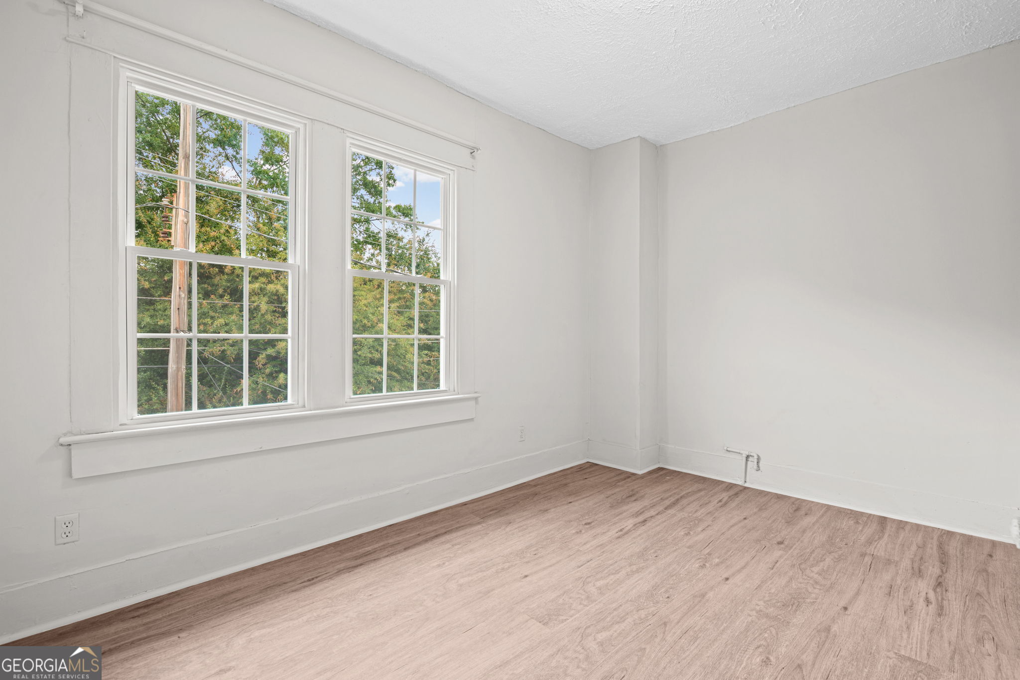 3097 E Point Street East Point GA 30344