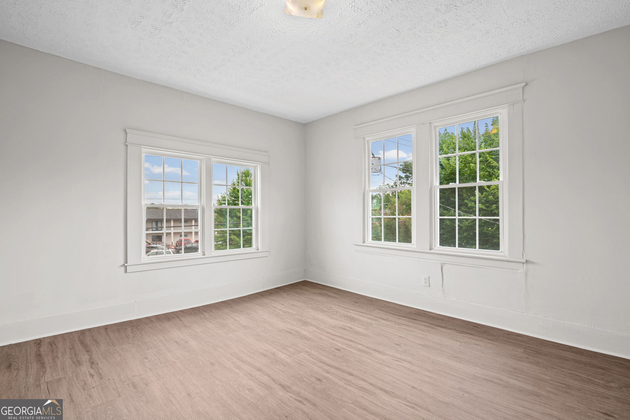 3097 E Point Street East Point GA 30344