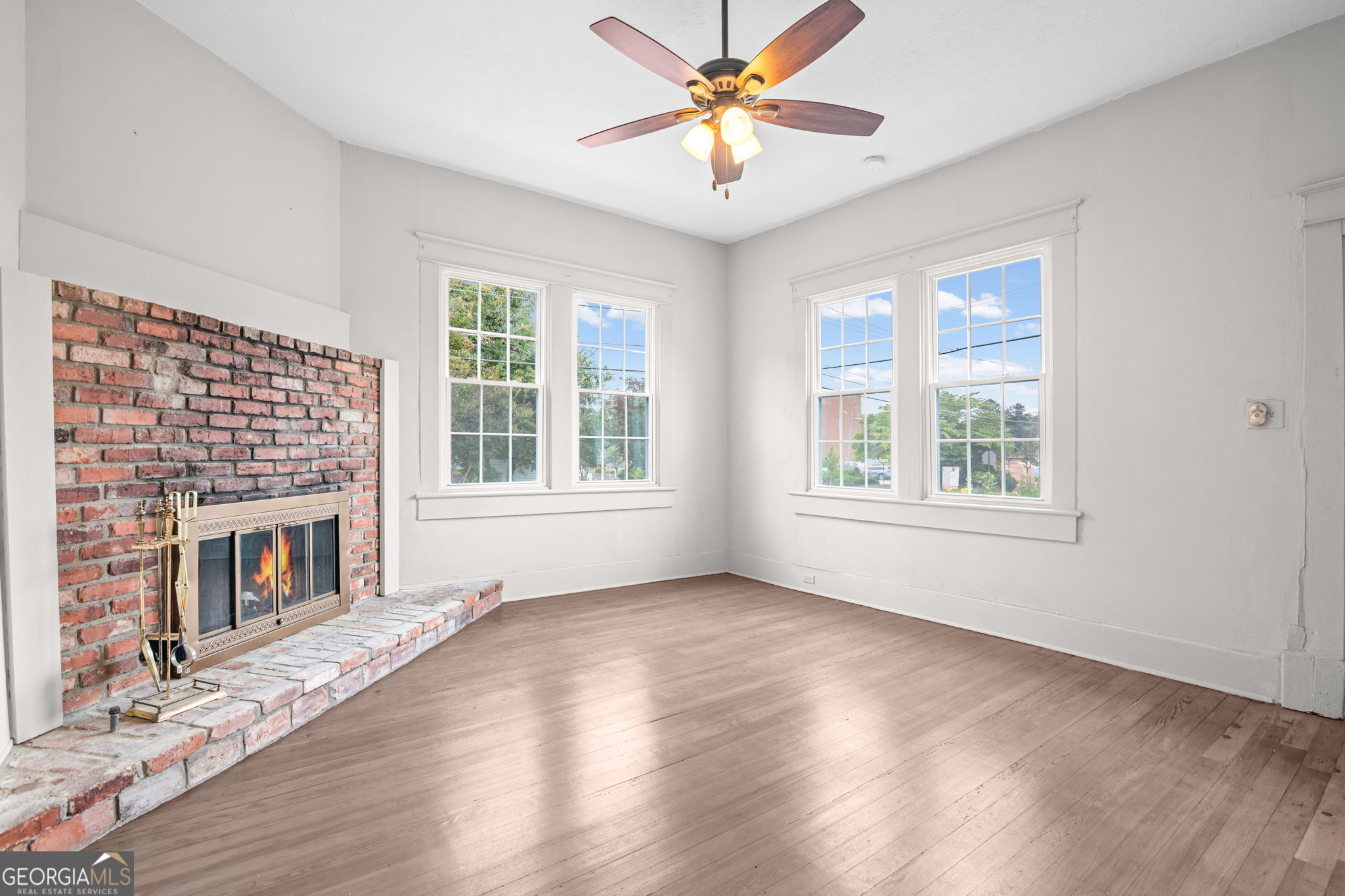 3097 E Point Street East Point GA 30344