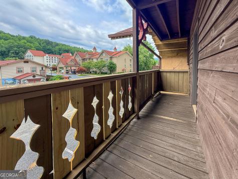 854 Edelweiss Strasse Helen GA 30545