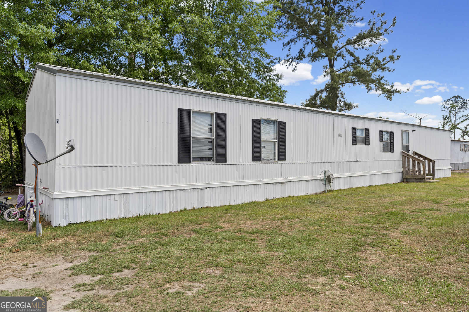 227 Bell Telephone Road Hazlehurst GA 31539