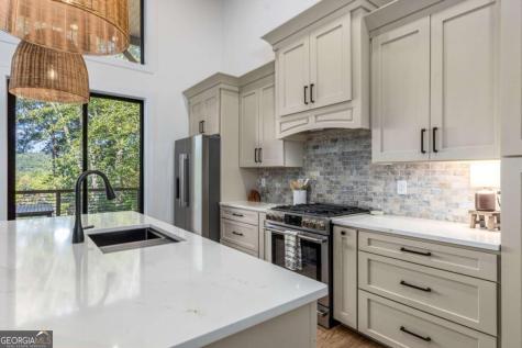 135 Hannah Way Ellijay GA 30540