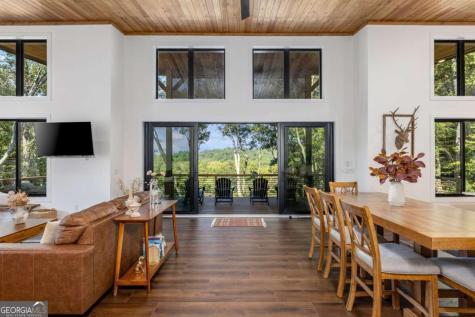 135 Hannah Way Ellijay GA 30540