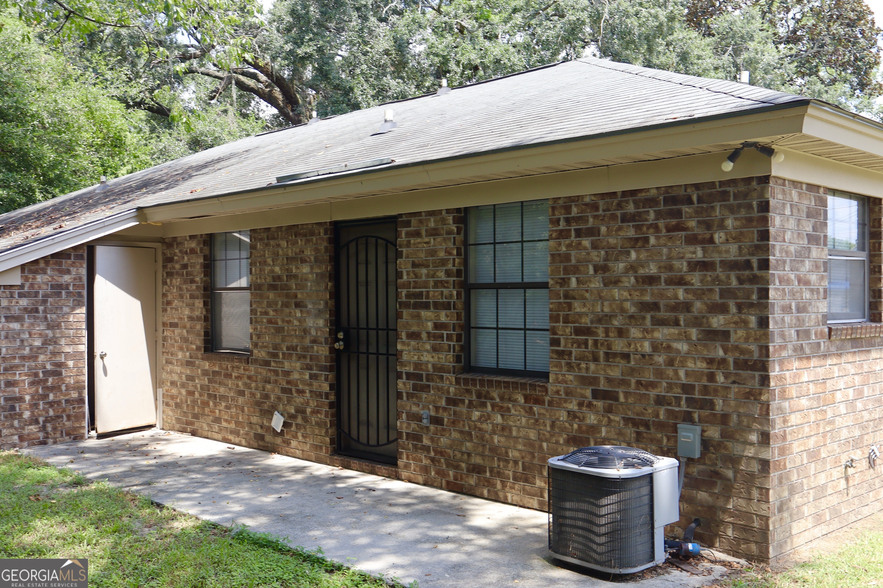 1311 E 67th Street Savannah GA 31404